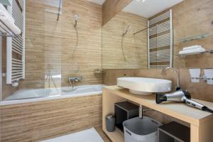Azure Adriatic Residence Koper - Happy Rentals