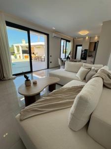 Korithis Elysian Villa