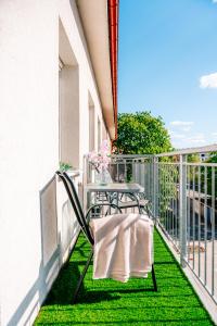 JANOSIK Apartament Krokus Jasne Blonia z tarasem by stayly