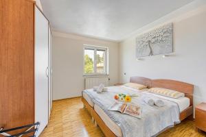 Debeli Rtič Apartments