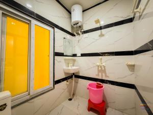 VMK Hotel Near Prem Mandir