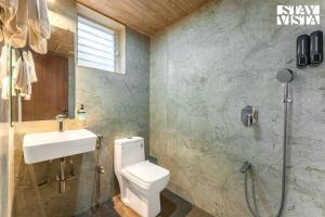 StayVista at Villa Papillon with Pool, Bonfire