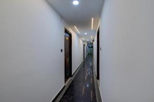 FabHotel SVR Lavish Lounge