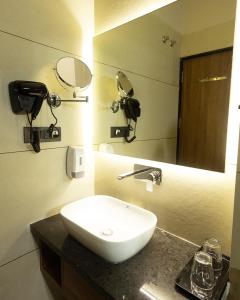 Hotel Rock Regency Mount Abu - A Boutique Rodetel