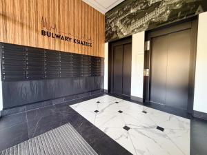 Bulwary Książęce Central Apartment by BookingHost