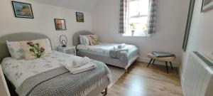 Heart of Inverness-city apartment