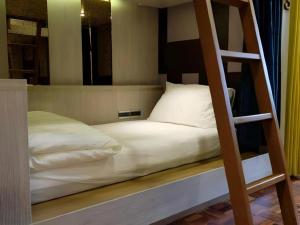 168 Hostel