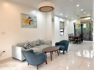 5 Bedroom Royal Lotus Villa Ha Long Bay
