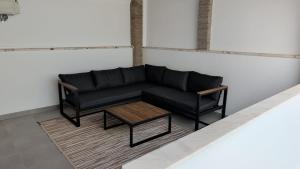 Leonor Home