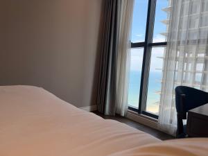 3 Bed Sea View Apartment - Đà Nẵng