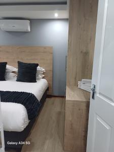 Uptown Apartments - Casalinga Villas