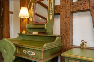 Charming Swiss Lake View studio apartment