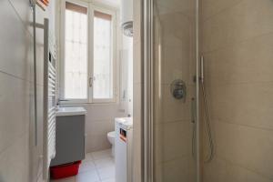 GuestHost - Spacious Apartment X6 steps from MM4