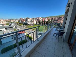 Sun Wave Top Apartment near the beach