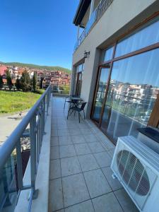 Sun Wave Top Apartment near the beach