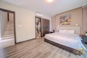 Terra Villa 4BR Private Pool -Walk to beach - Da Nang