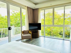 Terra Villa 4BR Private Pool -Walk to beach - Da Nang