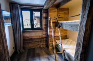 B&B / Chambres d'hotes CHALET L'ETAGNE : Suite Familiale