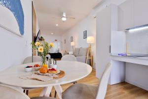 Canguro - Modern Apt - Near Bioparc by Río Turia Apartments
