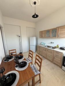 METHONI LUXURY House