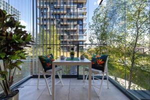 Stylish Studios with Parking near Spodek Arena by Noclegi Renters