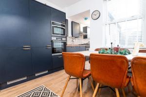 6 Bedroom House, Nottingham, NG7, Free Parking