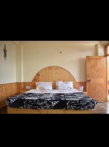Snowridge Homestay & Rooftop Cafe