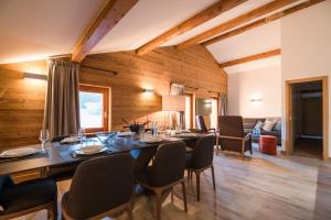 Chalets Les Portes de Megeve : Appartement 3 Chambres