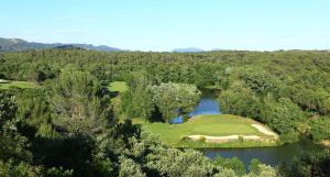 Complexes hoteliers Les Appartements et Maisons des Domaines de Saint Endreol Golf & Spa Resort : photos des chambres