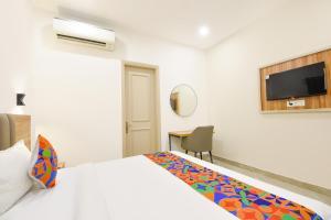FabHotel Moro Gujranwala Town