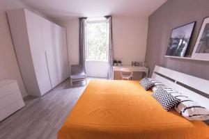 UNYCA - Minimalist 3 bedroom Apartment in Florence
