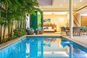 Private Pool Villa 4BR Rawai Phuket V6