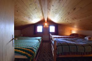 Grand Chalet Vercorin pour 10 personnes avec jardin BBQ parking privé et sauna