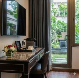 Hotel Mayur C R Park - Greater Kailash New Delhi
