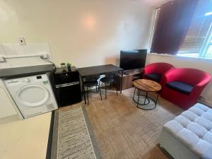 Studio West Drayton Heathrow