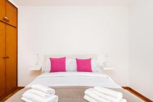 Home2Book Cozy Arona Apt with Pool & Terrace