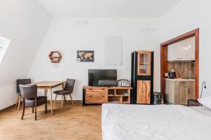 APARTMAJI REPIČ