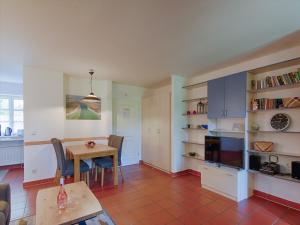 Feriendorf Rugana - Budget Appartement mit 2 Schlafzimmern und Terrasse A26