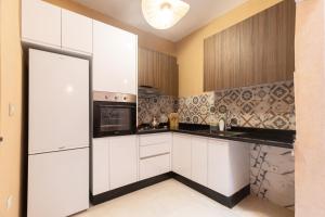 Stunning Downtown Apart 5 min from RAK Airport