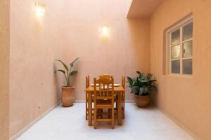Stunning Downtown Apart 5 min from RAK Airport