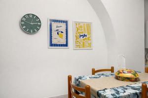 Il balcone su Gisira Apartment