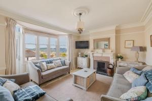 2 Hadleigh Villas