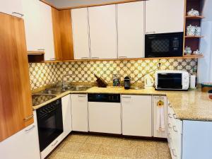 Myhomereservation Charm Villa in Parede