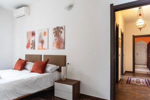 Youhosty - Skyline View San Donato