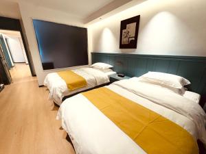 July hotel七月酒店