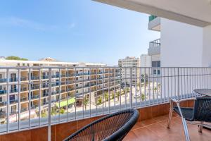 797 HOLIDAY RENTALS - Comodo piso al lado de Puerto Marina