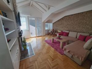 Apartment Lana