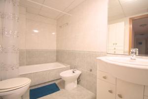 Frente a la playa, Puerto Marino by Edeal Homes