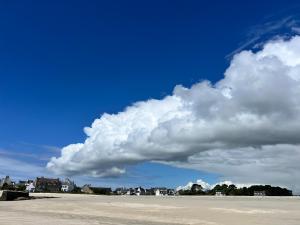 Maison de Charme Rénovée Cœur de Lesconil & Plage