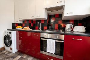 Central 3BR with Balcony - Riga City Views